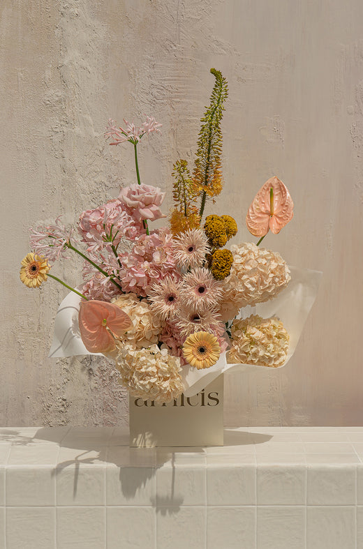 Freya - The Classics & Best Seller - exclusive floral design | corporate gift | luxury florist