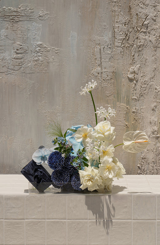 Salver 05 - Salver Collection & Best Seller - exclusive floral design | birthday bouquet | Dubai