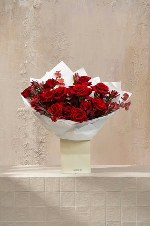 Can I Call You Rose — تنسيق ورد فاخر من Amicis