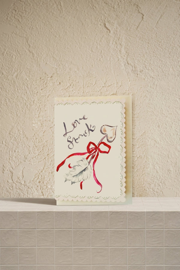 Love Struck — تنسيق ورد فاخر من Amicis